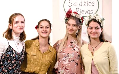 Mokyklos jaunoji bendrovė – Saldžios Pievos