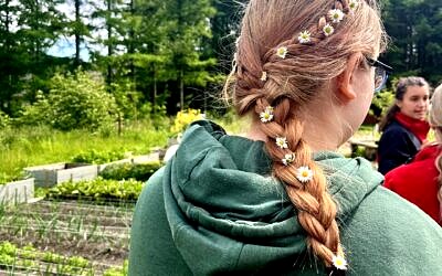 Keliaujame, vadinasi, augame!